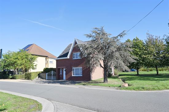 Te renoveren open bebouwing op 1.005 m² in Heultje.