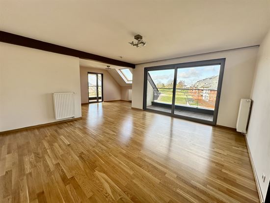 Splendide appartement 2 terrasses, parking int