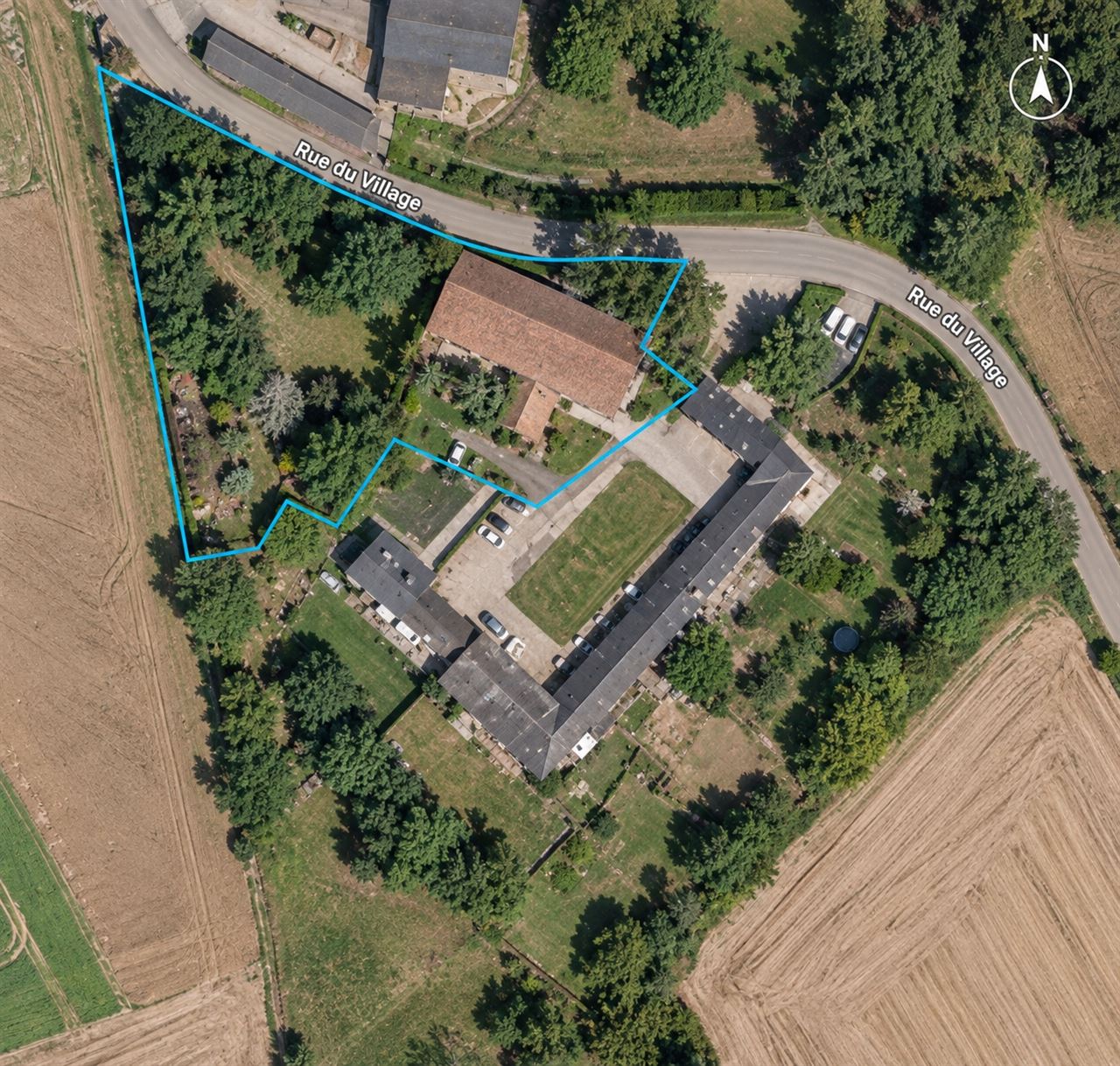 PROJET IMMOBILIER AVEC PERMIS ACCORDÉ POUR 4 HABITATIONS