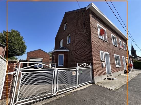 Maison 3 façades avec jardin et garage