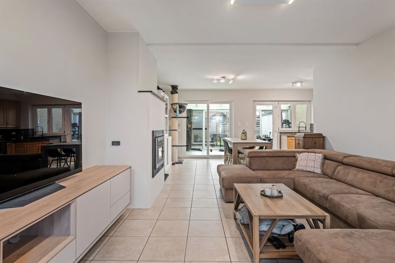 Instapklare woning met garage.