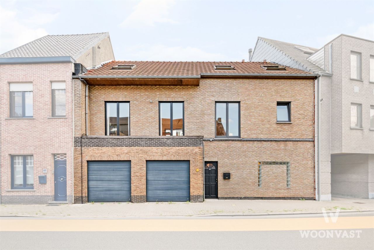 Ruime woning met 2 garages, tuin én terras op toplocatie!