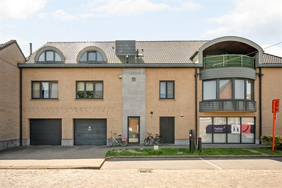 Ruime gezinsduplex op wandelafstand van centrum én station te Lokeren