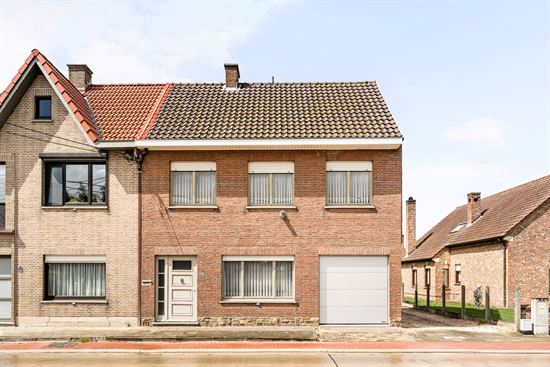 Solide woning met veel potentieel.