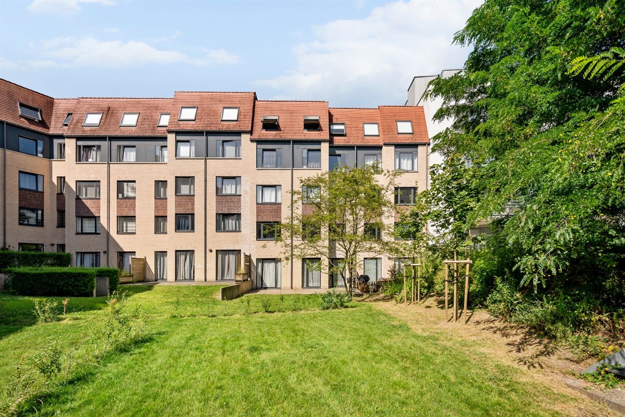 Prachtig lichtrijk appartement met 3 slaapkamers op toplocatie