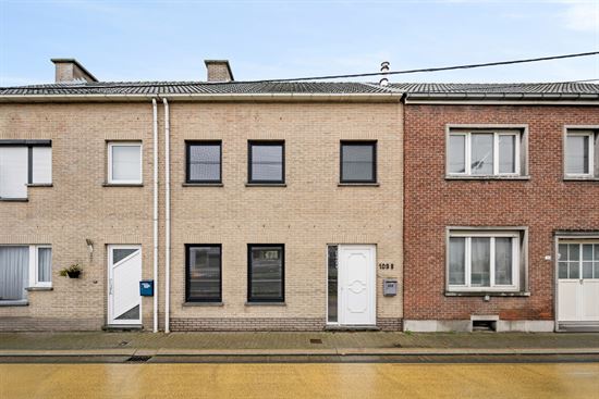 Instapklare woning met garage.