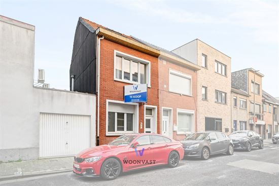 Rijwoning in centrum Sint-Niklaas – Ideaal investeringspand