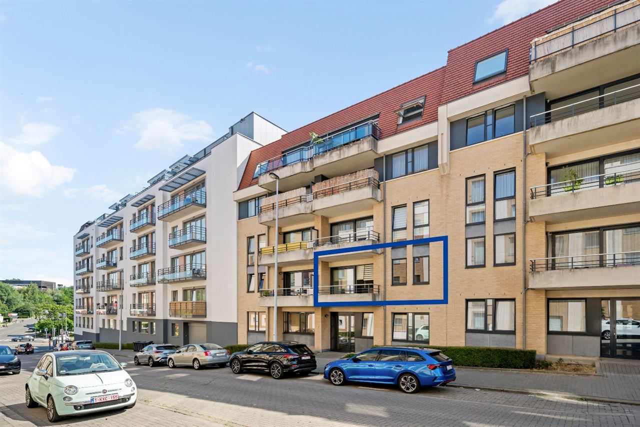 Prachtig lichtrijk appartement met 3 slaapkamers op toplocatie