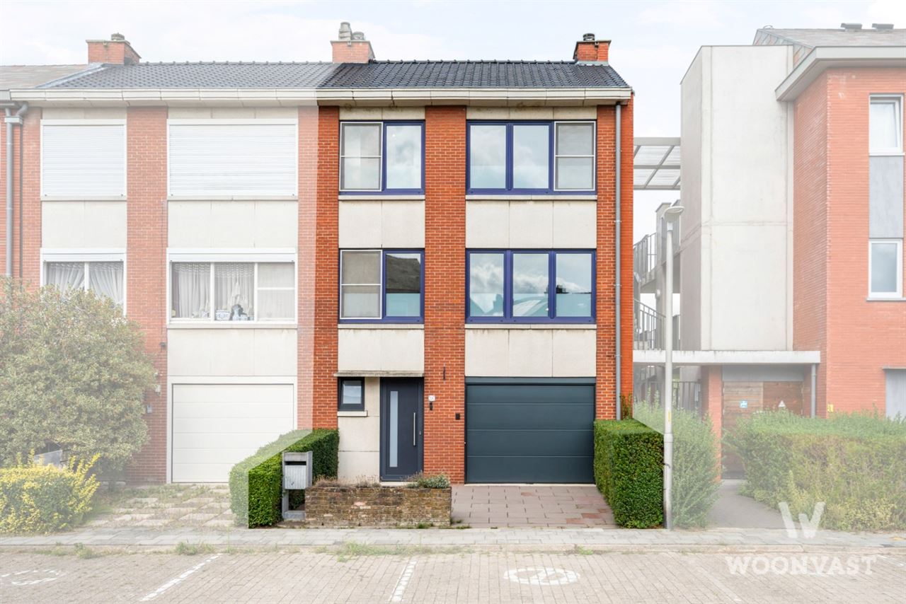 Instapklare woning met garage en gezellige tuin!