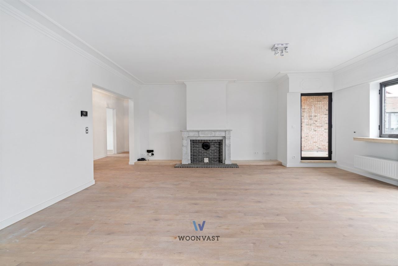 Uitzonderlijk, recent gerenoveerde appartement van 140m² met 3 slaapkamers!