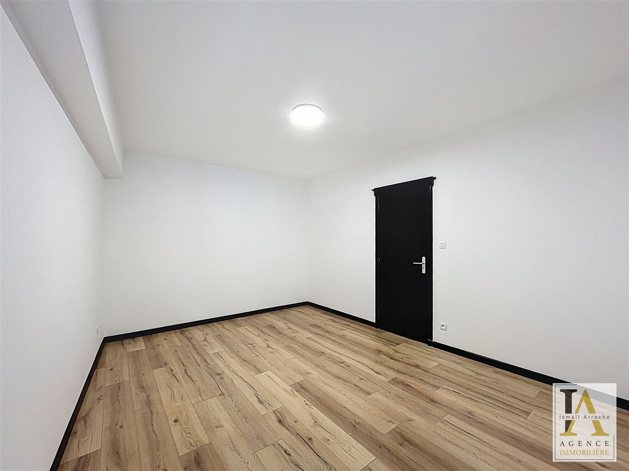 Lumineux appartement 2 chambres entièrement rénové
