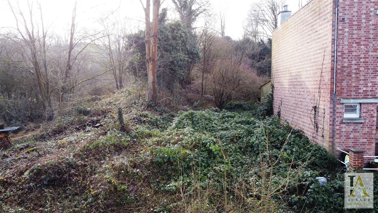 Terrain à bâtir proche de toutes commodités