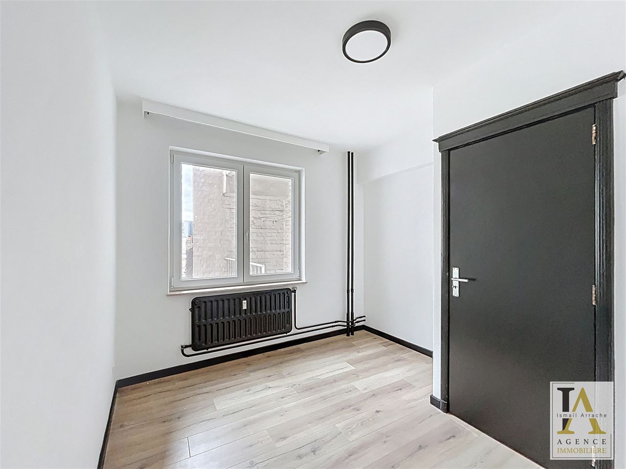 Lumineux appartement 2 chambres entièrement rénové