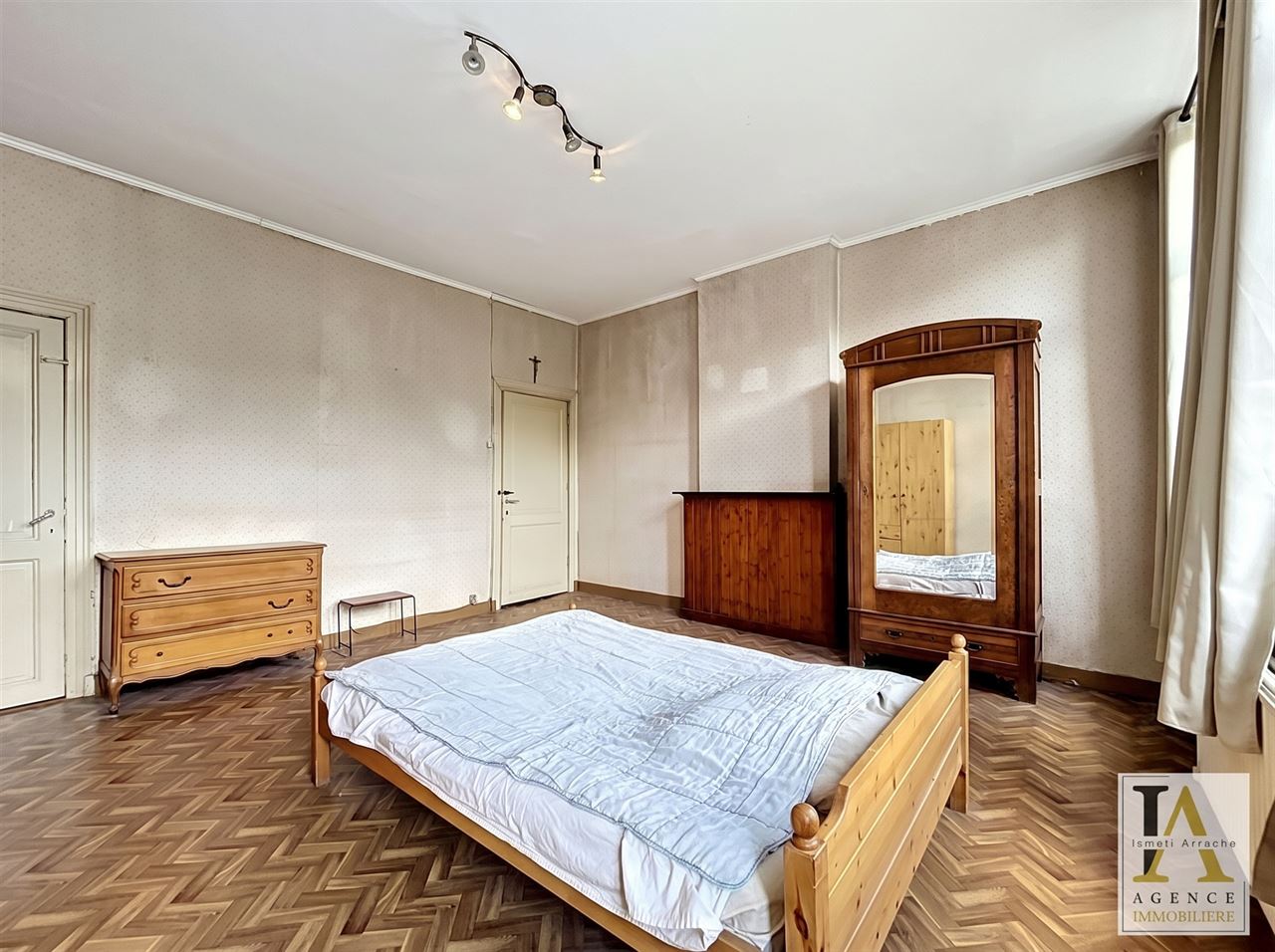 Grande maison 4 chambres avec extérieur