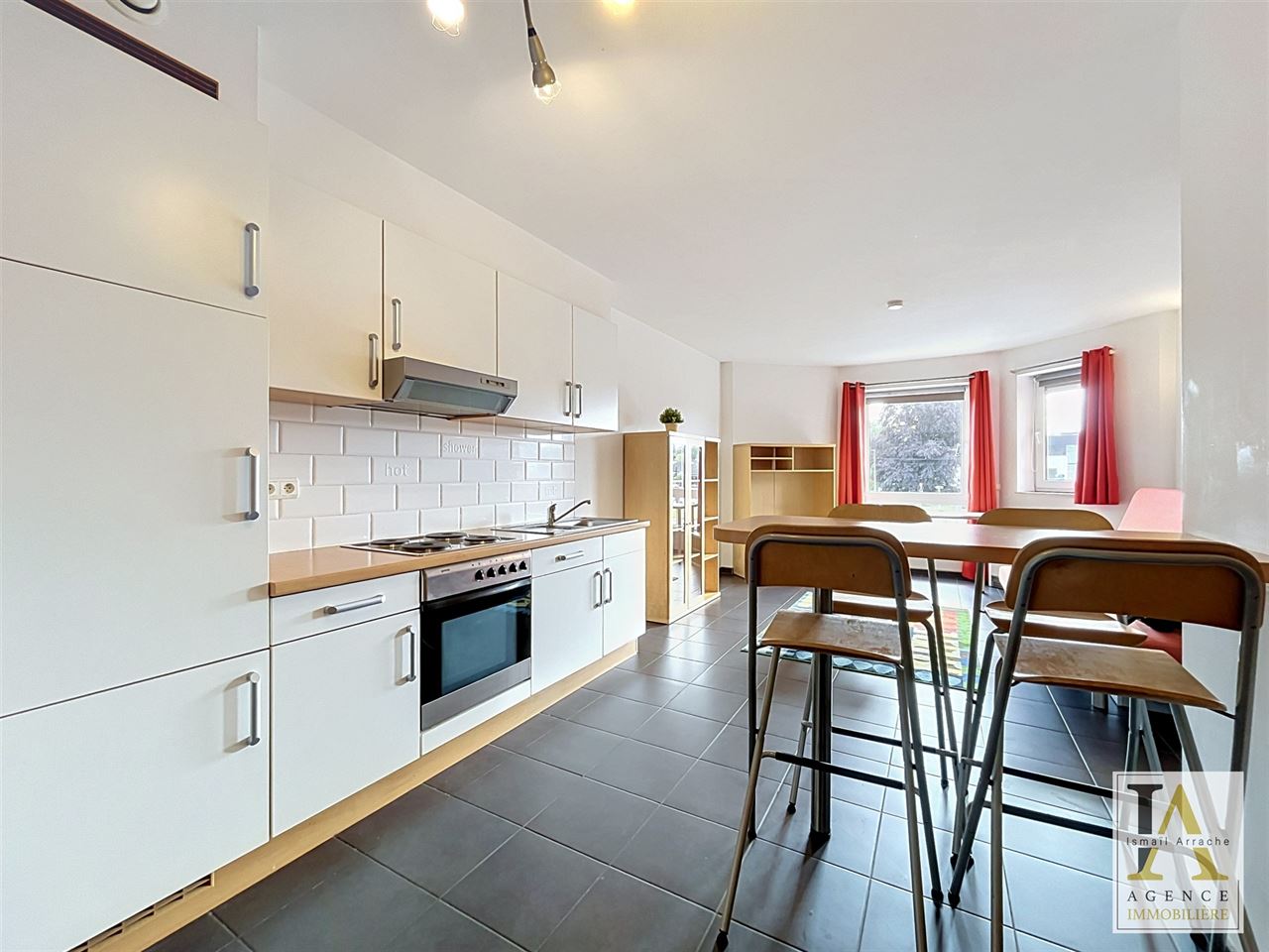 Studio meublé dans une petite résidence