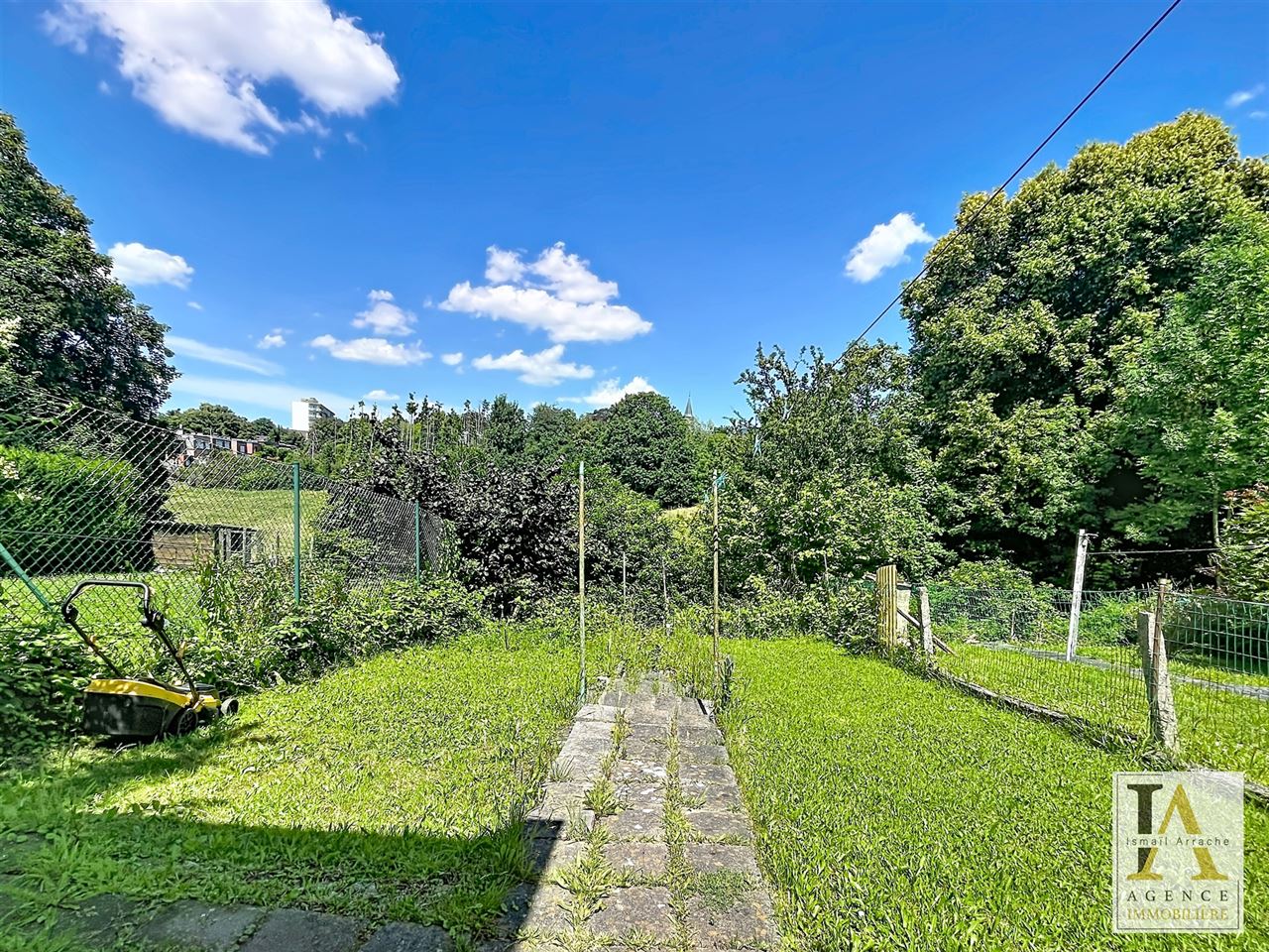 Agréable maison unifamiliale avec jardin
