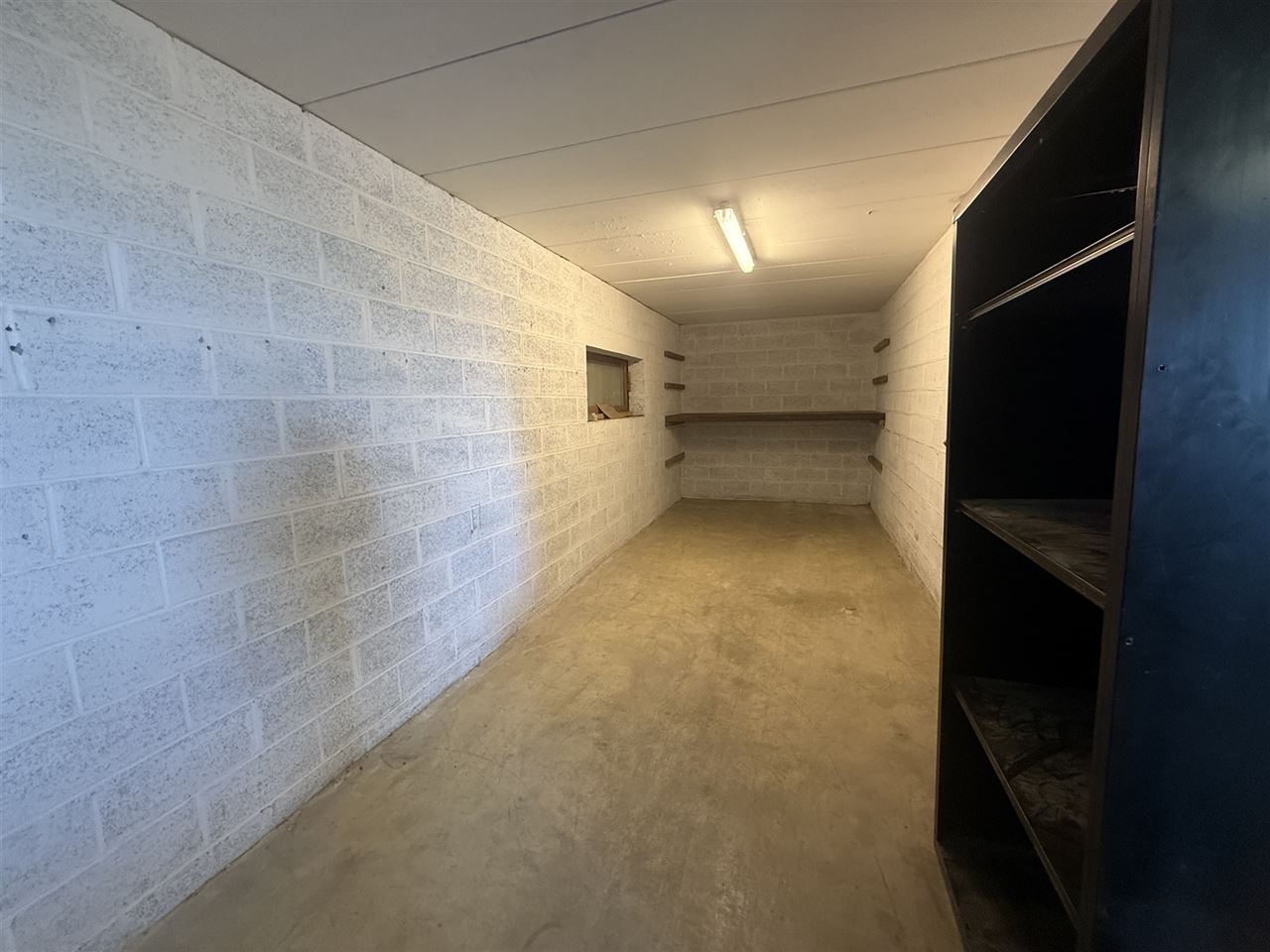Dépôt sécurisé à louer (zoning de Cornemont)