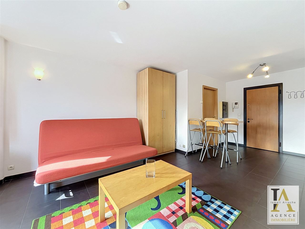 Studio meublé dans une petite résidence
