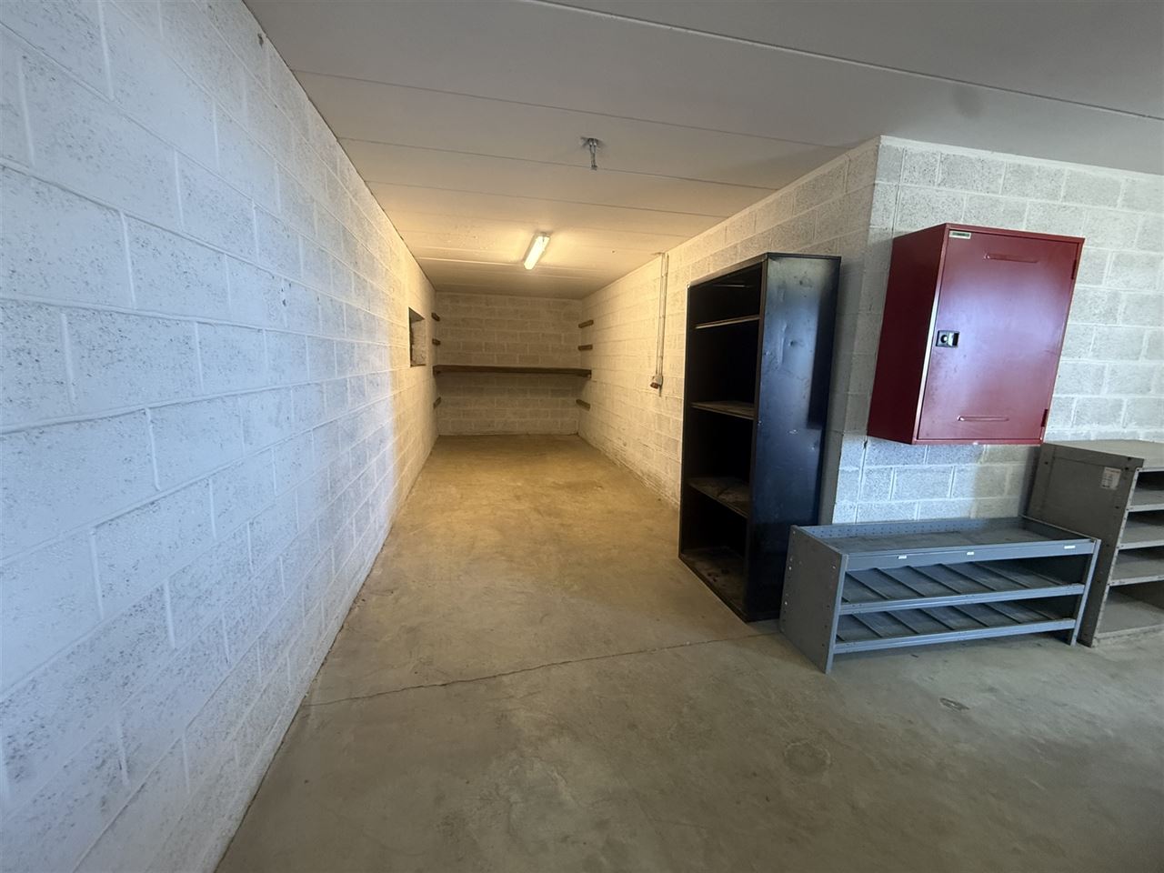 Dépôt sécurisé à louer (zoning de Cornemont)