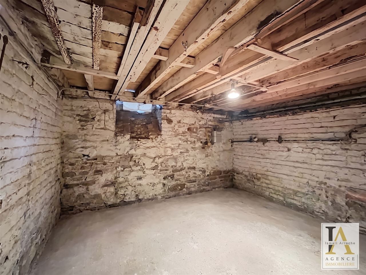 Maison 3 ou 4 chambres à rénover