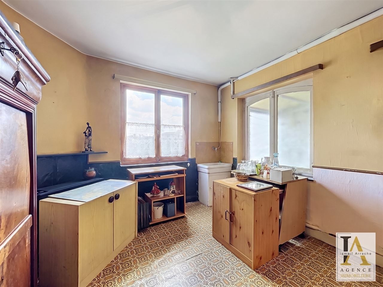 Maison 3 chambres avec terrasse à rénover