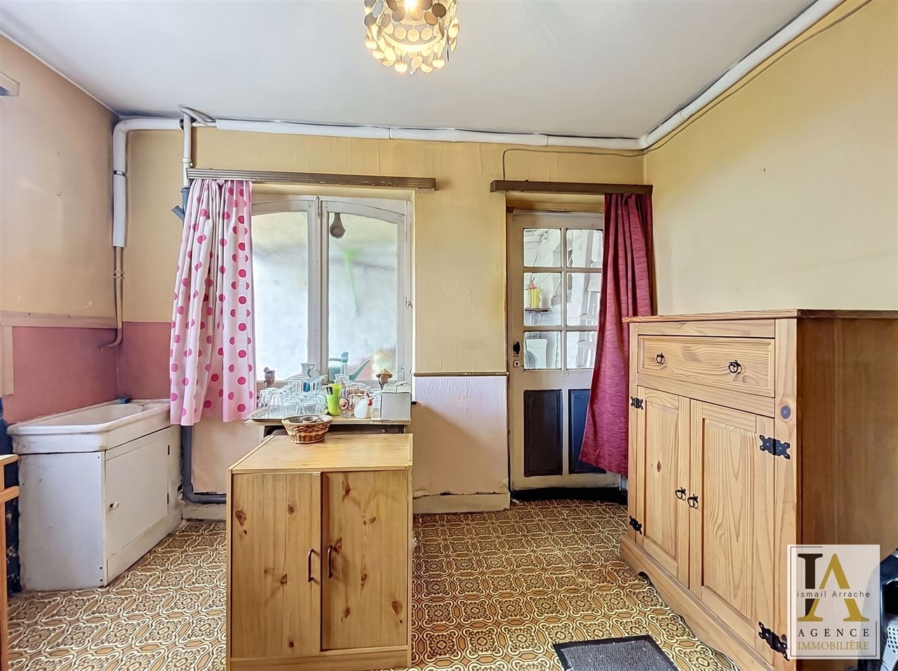 Maison 3 chambres avec terrasse à rénover