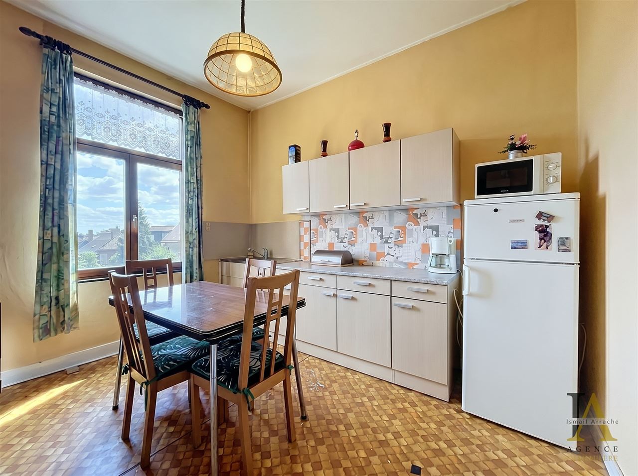 Maison 3 chambres avec terrasse à rénover