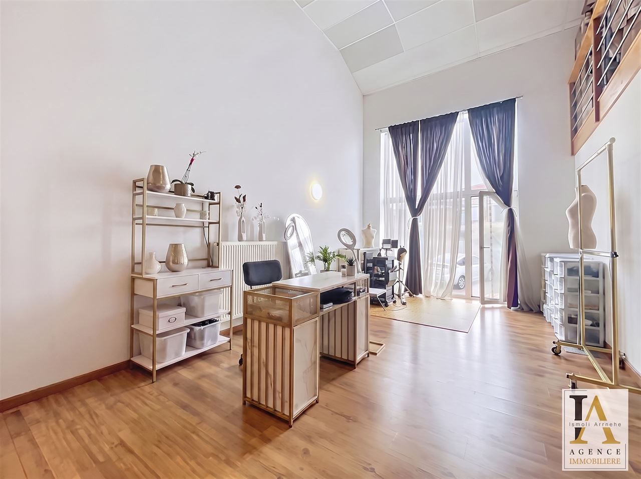 Agréable loft 2 chambres avec place de parking
