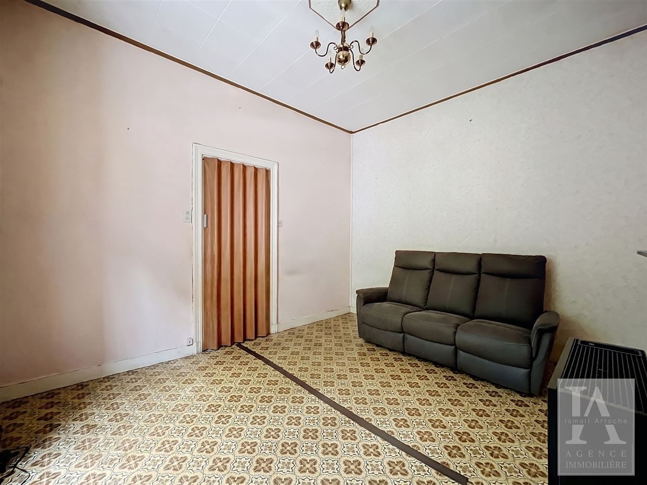 Maison 3 chambres avec terrasse à rénover