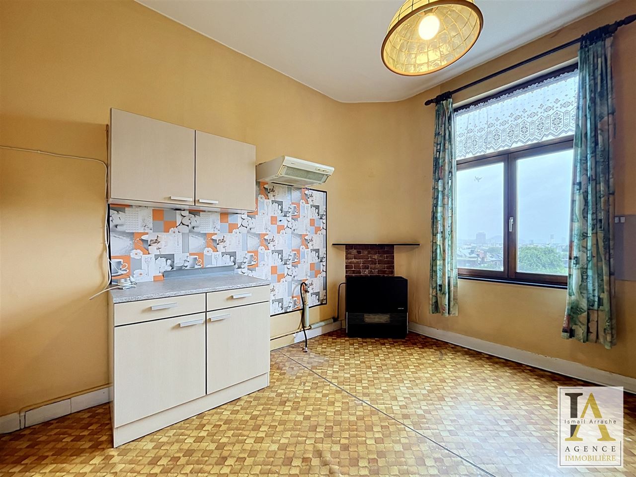 Maison 3 chambres avec terrasse à rénover