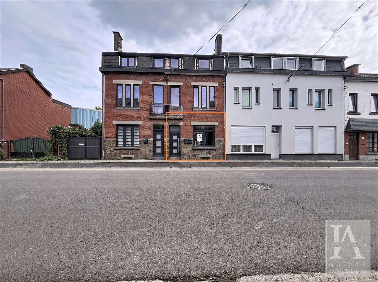 Appartement duplex entièrement rénové avec jardin