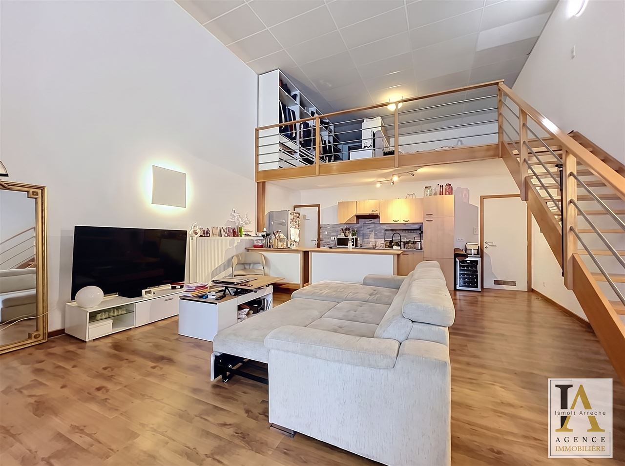 Agréable loft 2 chambres avec place de parking