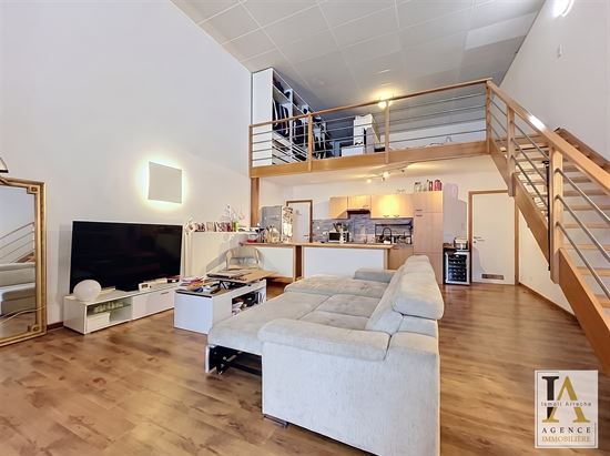 Agréable loft 2 chambres avec place de parking