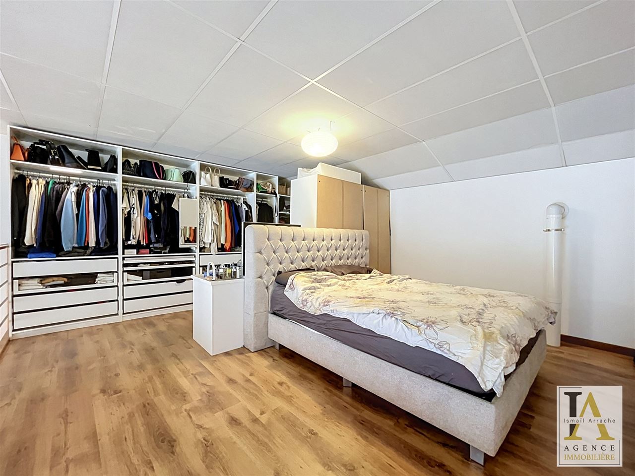 Agréable loft 2 chambres avec place de parking