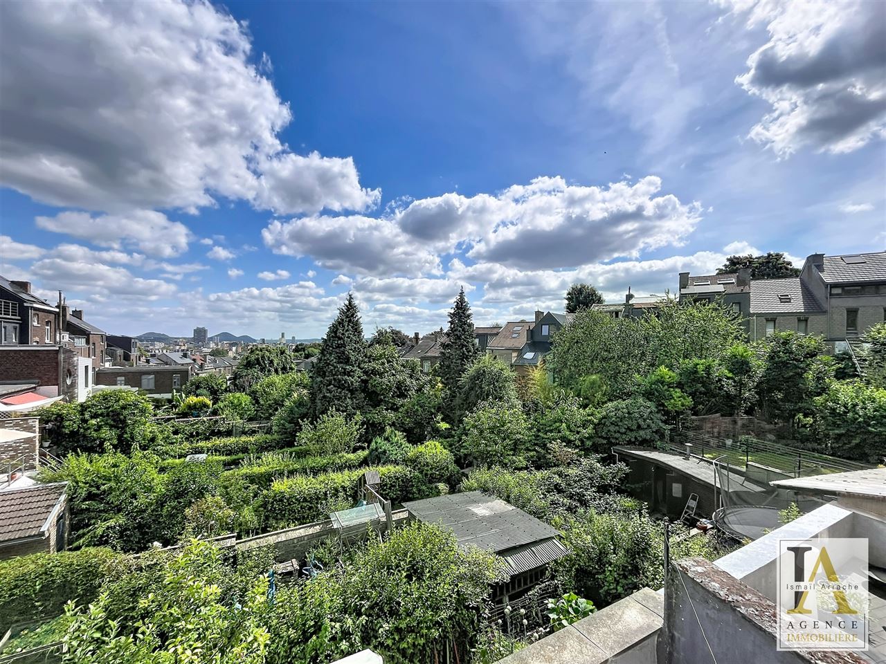 Maison 3 chambres avec terrasse à rénover