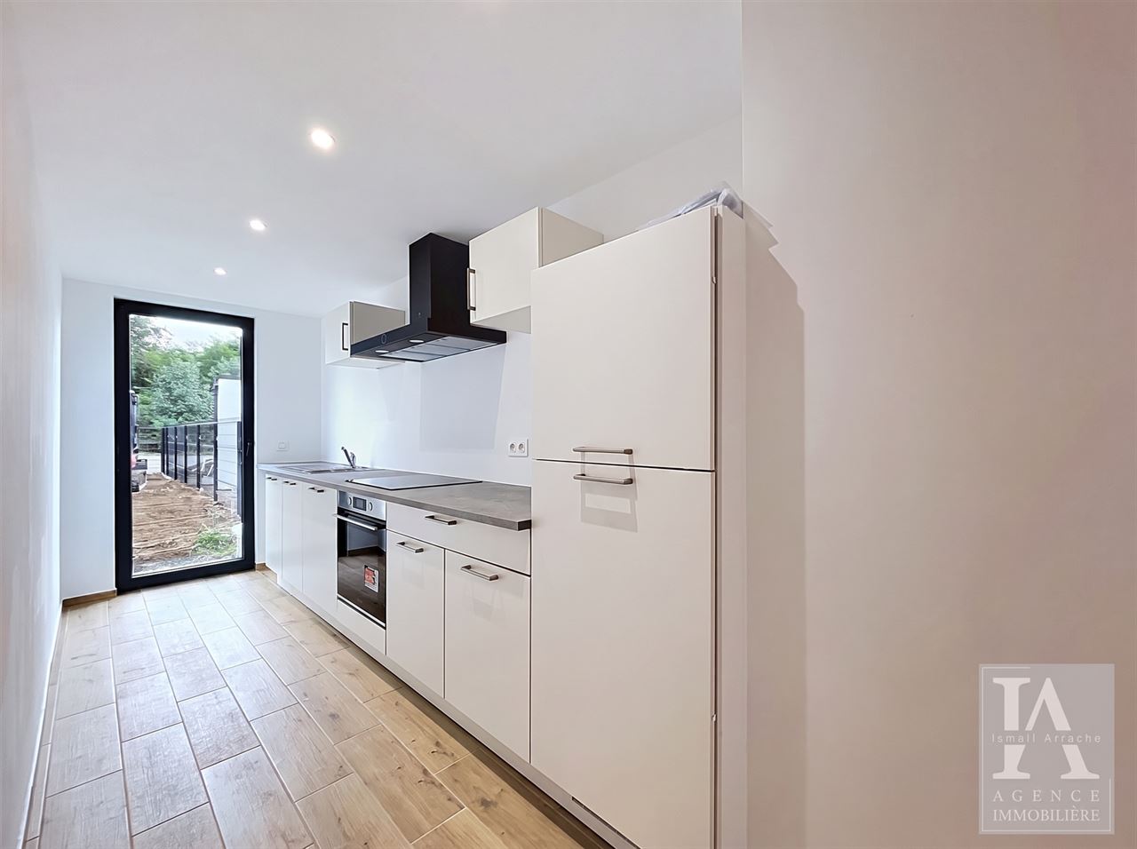 Appartement duplex entièrement rénové avec jardin