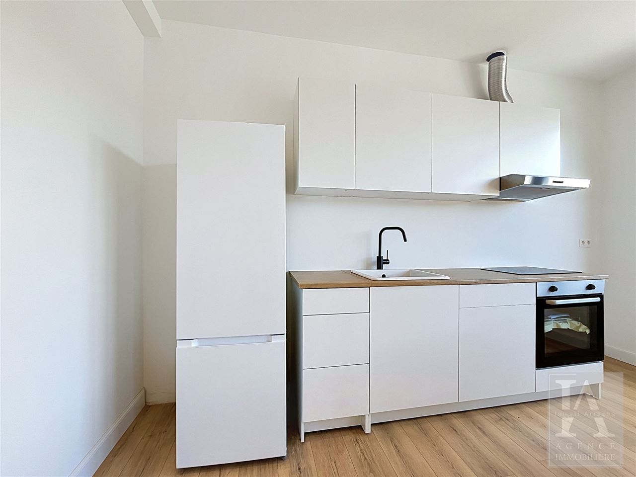 Appartement lumineux entièrement rénové 2 chambres