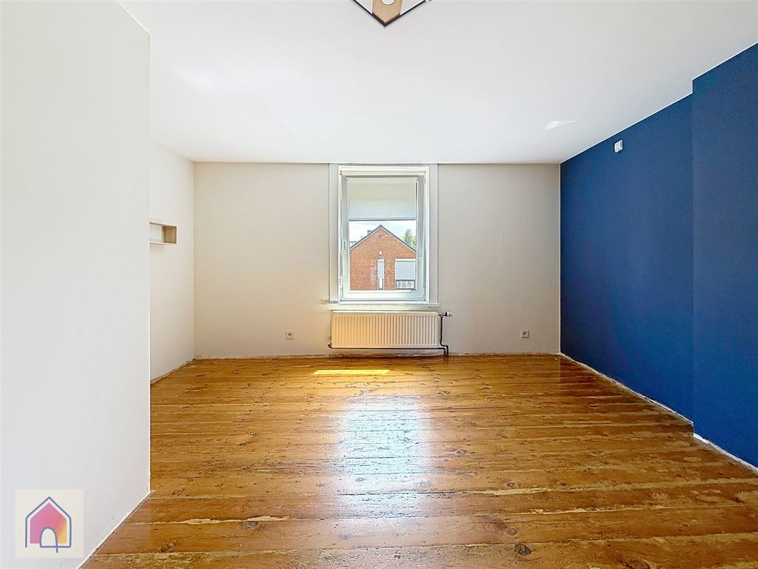 Une maison pleine de cachet à découvrir sans tarder !