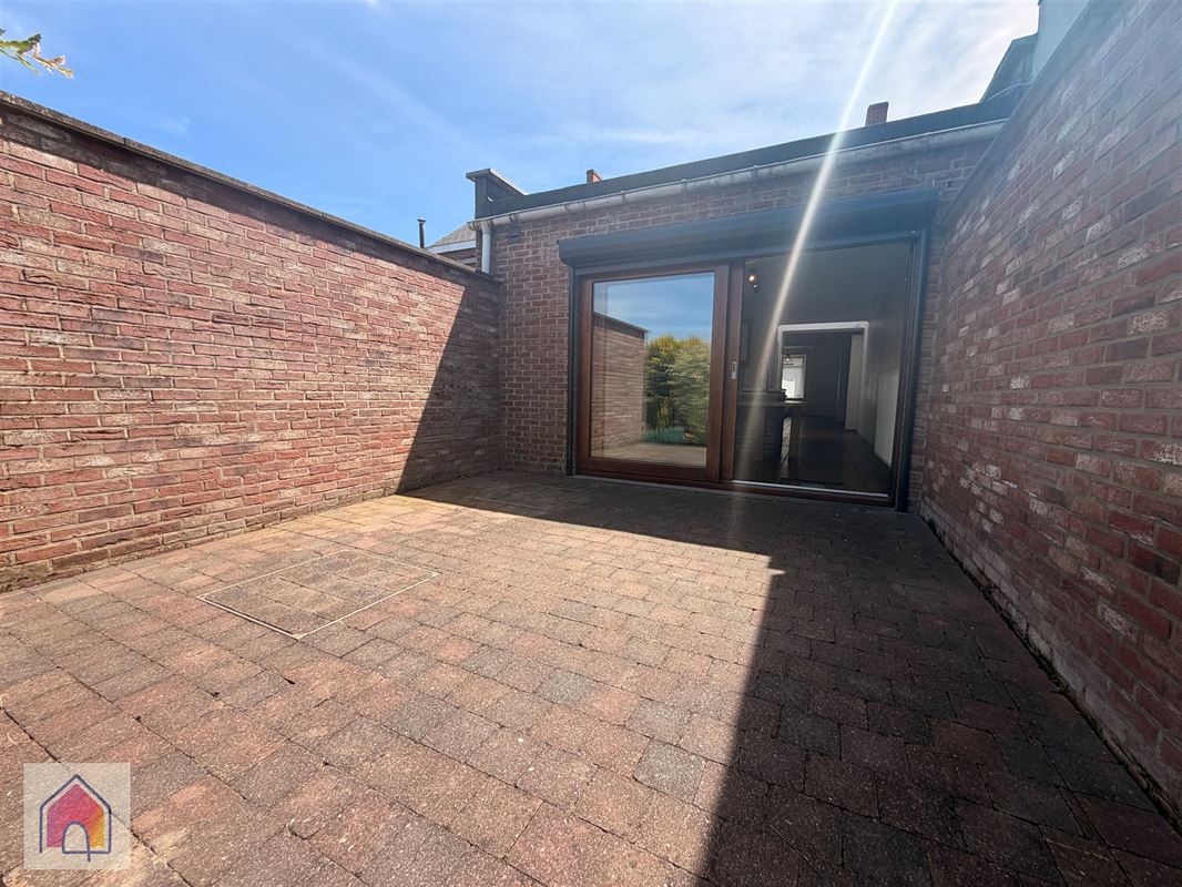 Une maison pleine de cachet à découvrir sans tarder !