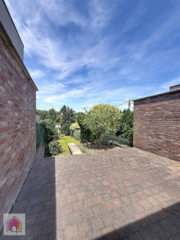 Une maison pleine de cachet à découvrir sans tarder !