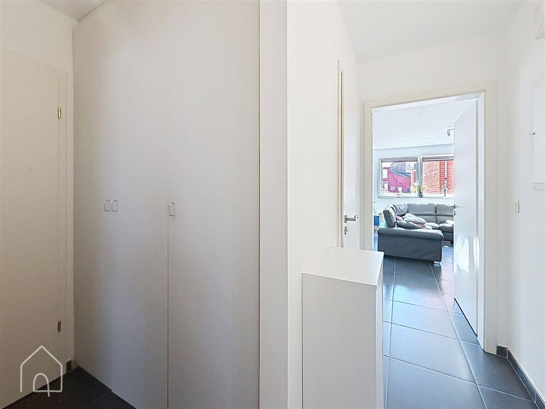 Appart 1 chambre + bureau avec terrasse et parking – PEB B