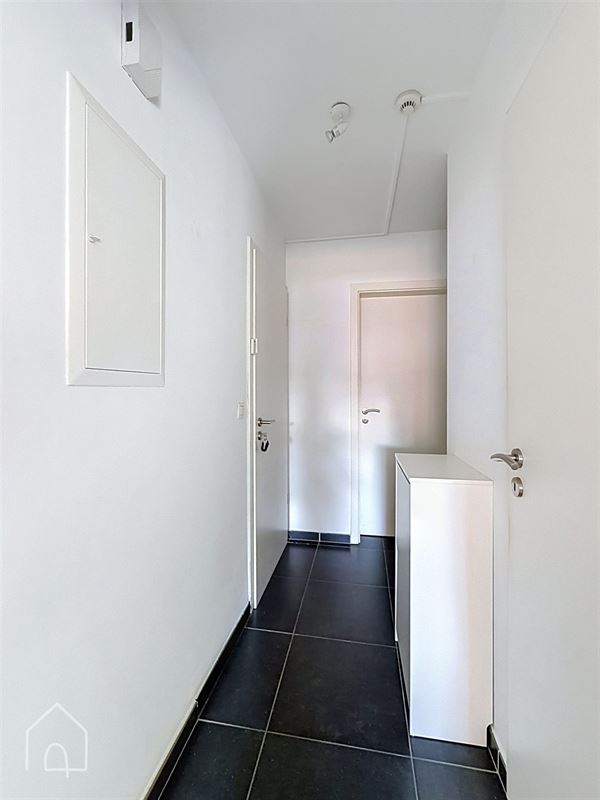 Appart 1 chambre + bureau avec terrasse et parking – PEB B