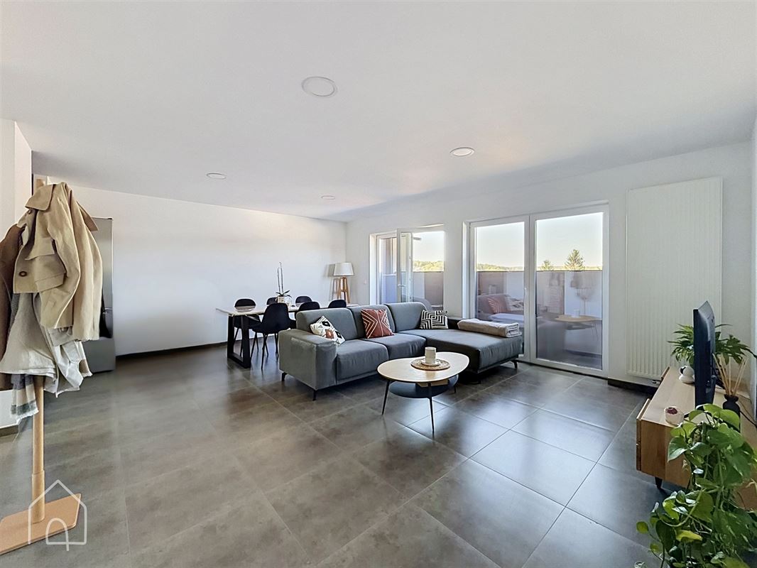 Superbe appartement 2 chambres avec balcon et parking !