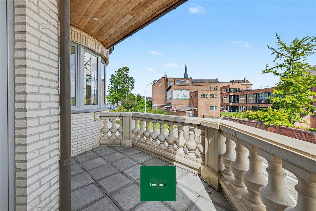 Riant handelshuis (340m2) op toplocatie te Londerzeel