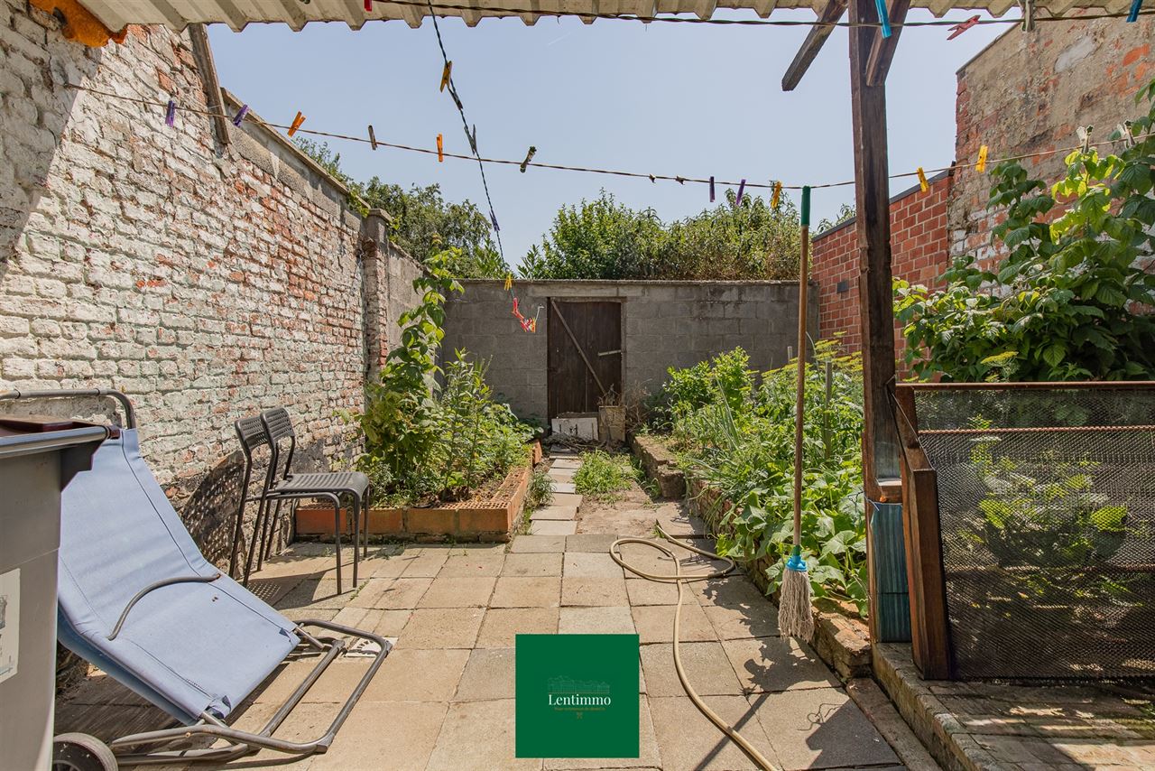 Woning met tuin in het centrum van Zele