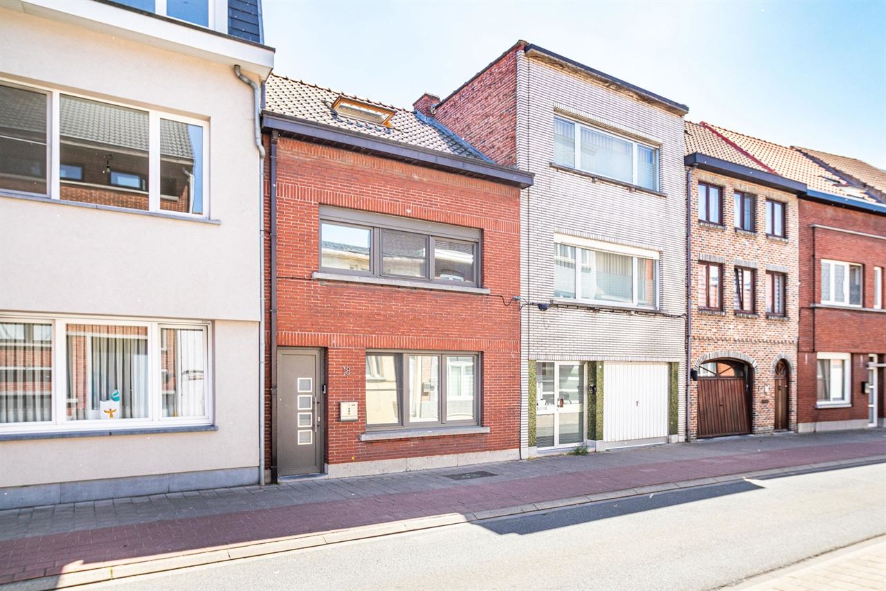 Instapklare woonst met 4 slpk, kelder, ZO-tuin + uitweg