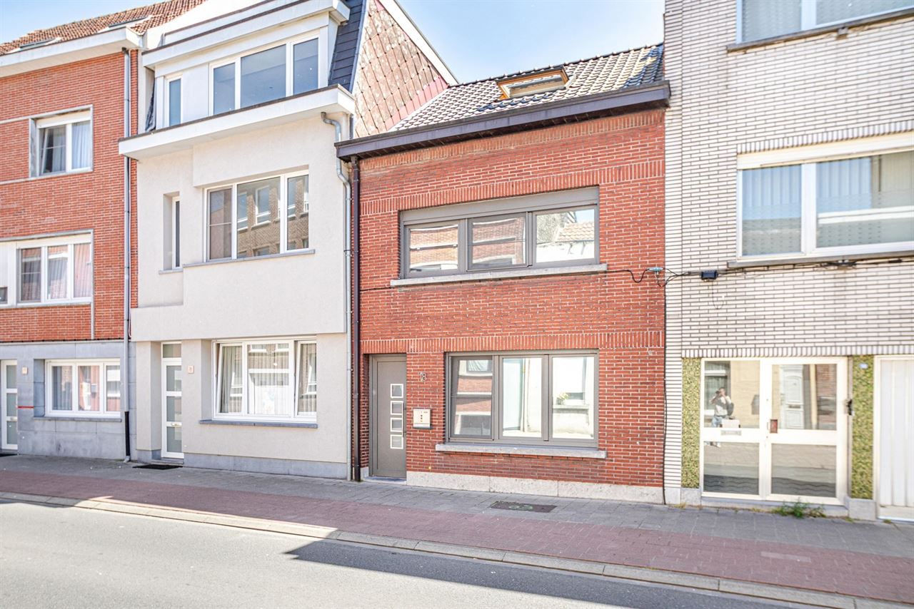 Instapklare woonst met 4 slpk, kelder, ZO-tuin + uitweg