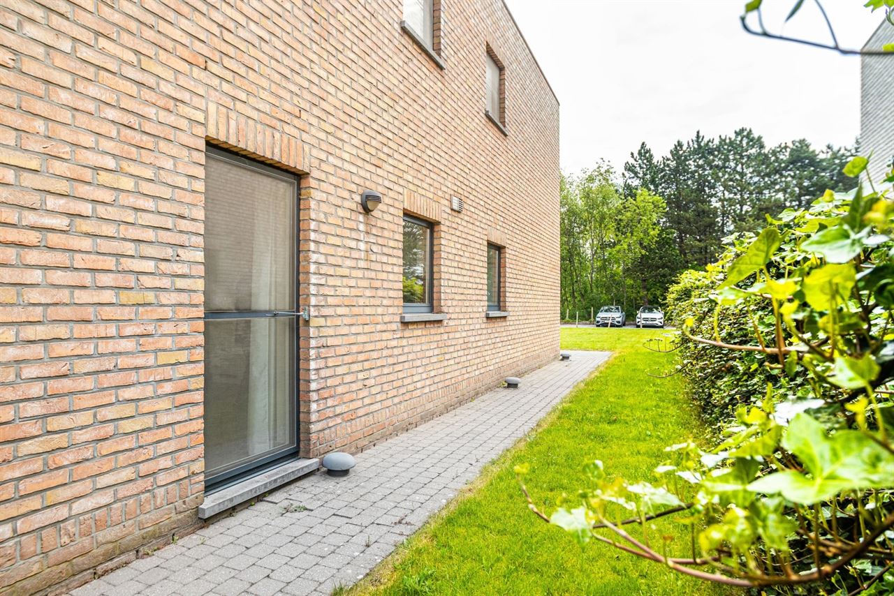 Gelijkvloerse verInstapklaar gelijkvloers appartement met privatieve tuindieping