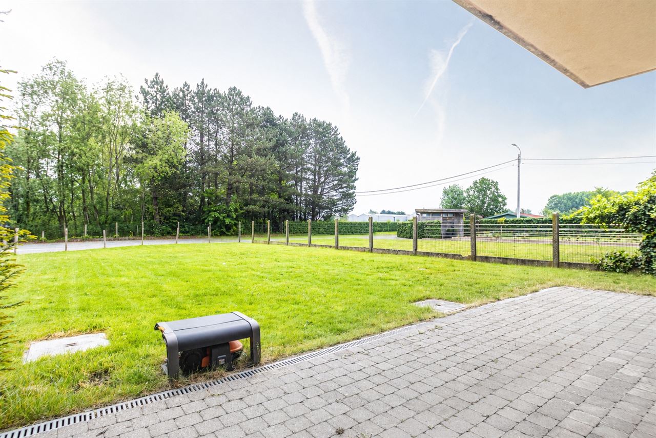 Gelijkvloerse verInstapklaar gelijkvloers appartement met privatieve tuindieping