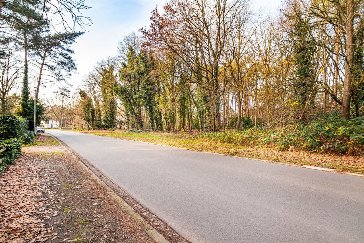 Exclusieve bouwgrond van 4.370 m² in “Golf & Meer”-domein